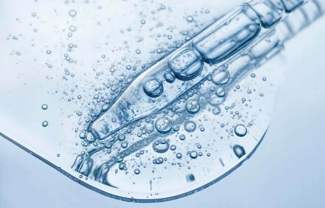 Konsystencja i właściwości serum z kwasem hialuronowym